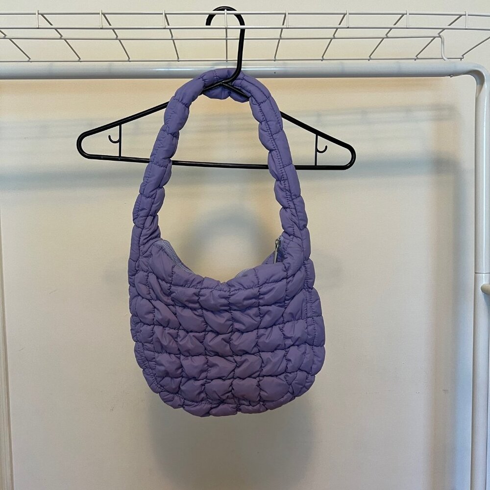 LIKE NEW Lavender Quilted Shoulder Bag